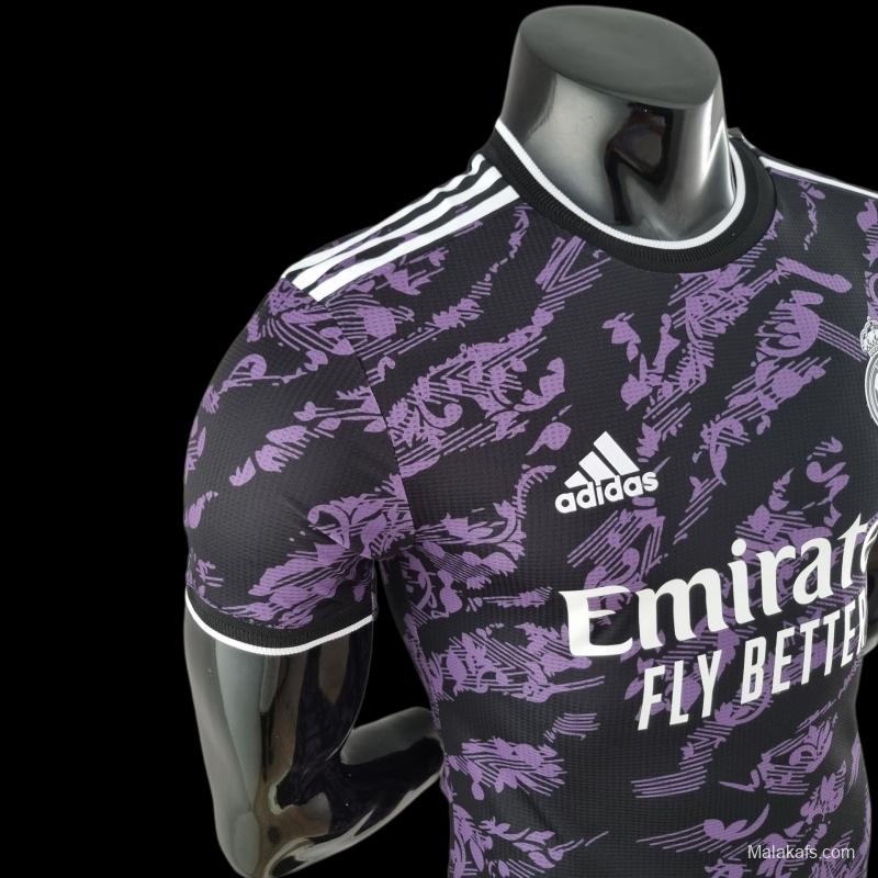 Player Version 22/23 Real Madrid Classic Edition