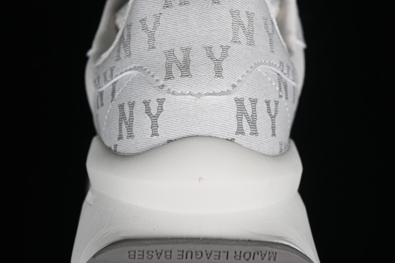 New York Yankees MLB Chunky Runner Basic Lightweight Casual Sneakers - 3ARNCRD4N50GRS