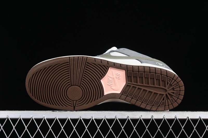 Nike Yuto Horigome x SB Dunk Low Skateboarding Shoes - FQ1180-001