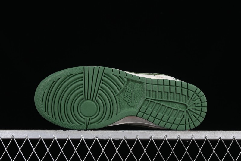 Stussy x Nike SB Dunk Low Retro Premium Casual Sneakers - DQ1098-340