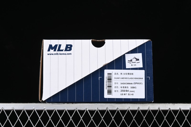 MLB Chunky Liner New York Yankees Lightweight Platform Sneakers with 6cm Height Increase - 3ASXCMM4N50BKS