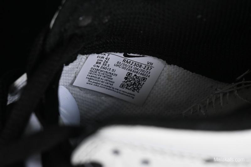 Nike Supreme x SB Dunk Low Casual Skate Shoes in Black and Beige - RM2308-237