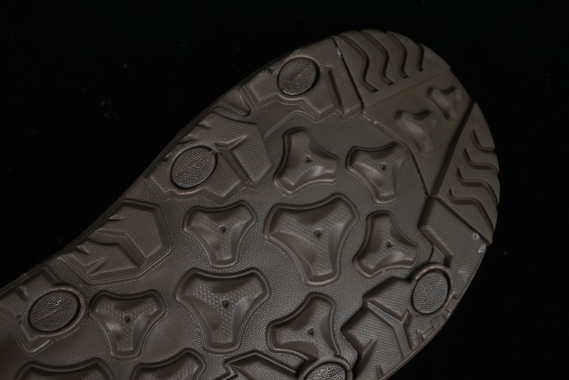 ECCO Offroad Series 2024 Summer New Outdoor Beach Sandals with Anti-Collision Toe and MD Massage Insole - 63133001002