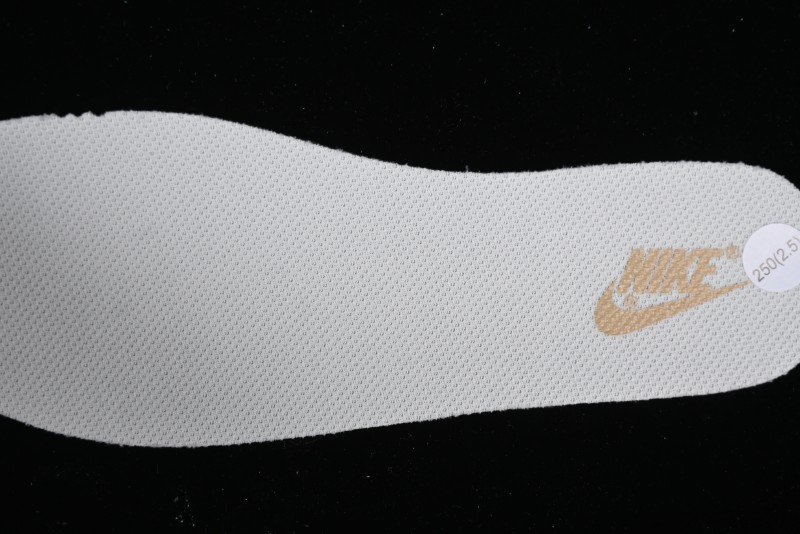 Nike SB Dunk Low Collaboration Three Swooshes Beige Gold Colorway Low-Top Casual Skateboarding Shoes - NK5639-326