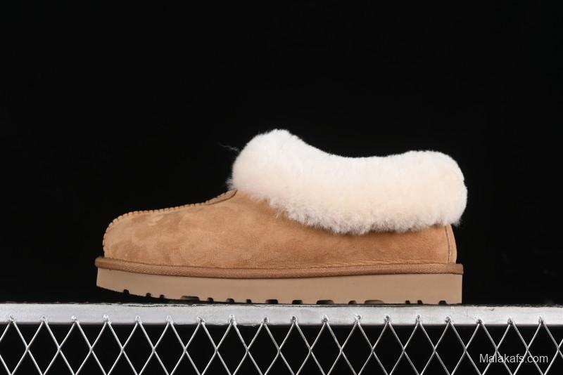 UGG Classic Short II Mini Boots with Genuine Australian Sheepskin and TREADLITE Outsole - 1134810
