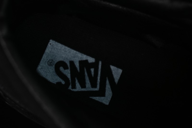 Vans Sk8-Mid Reissue 83 High-End Retro Suede Skate Shoes - VN000CQQBKA