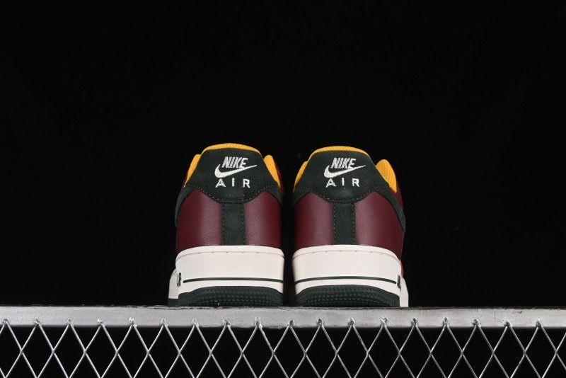 Nike Air Force 1 '07 Low Casual Sneakers with Full-Length Air Cushion - HQ3612-113