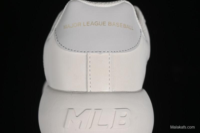 MLB Chunky Classic Base New York Yankees Lightweight Platform Casual Sneakers - 3ASXBMN4N50GRL