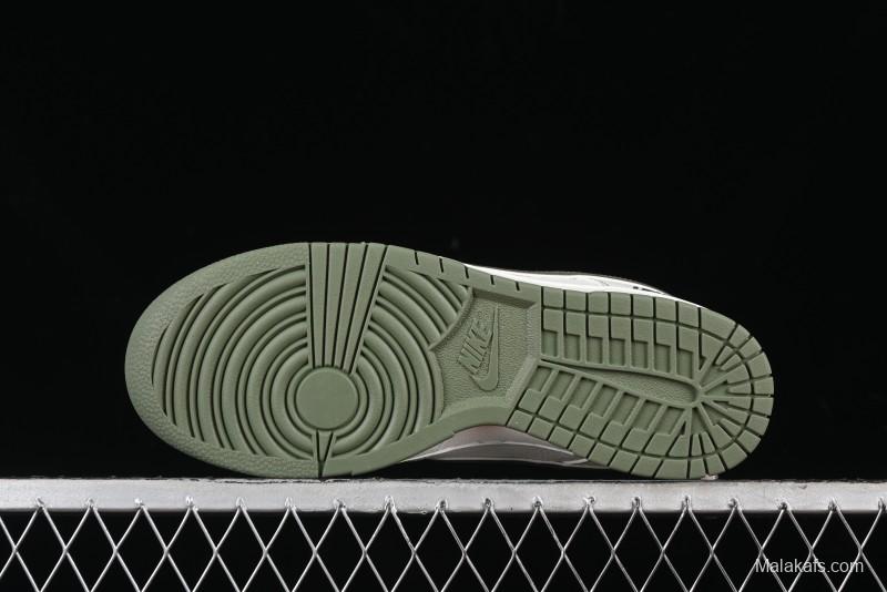 Nike SB Dunk Low x Undefeated Collaboration Casual Skate Shoes - UN1697-633