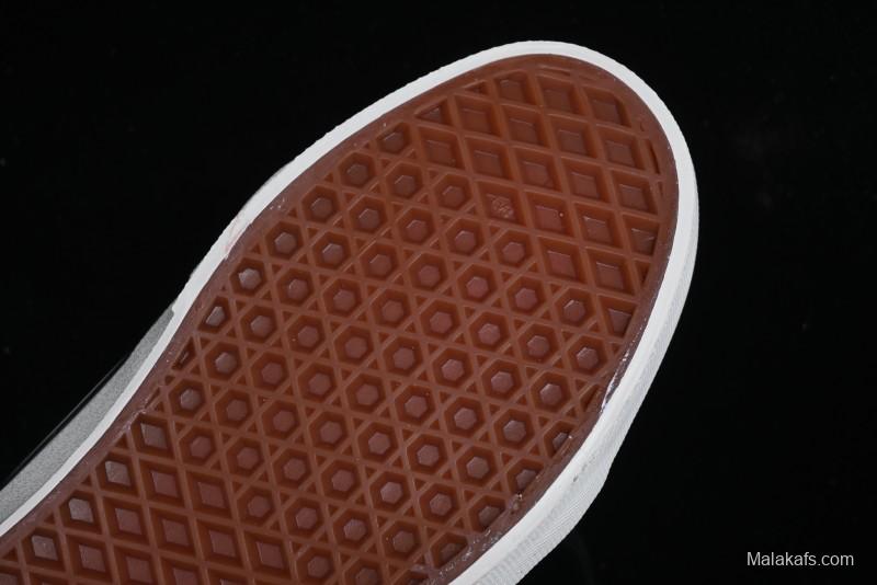 Vans Knu Skool Low-Top Retro Casual Vulcanized Slip-On Shoes - VN0009QCSWE