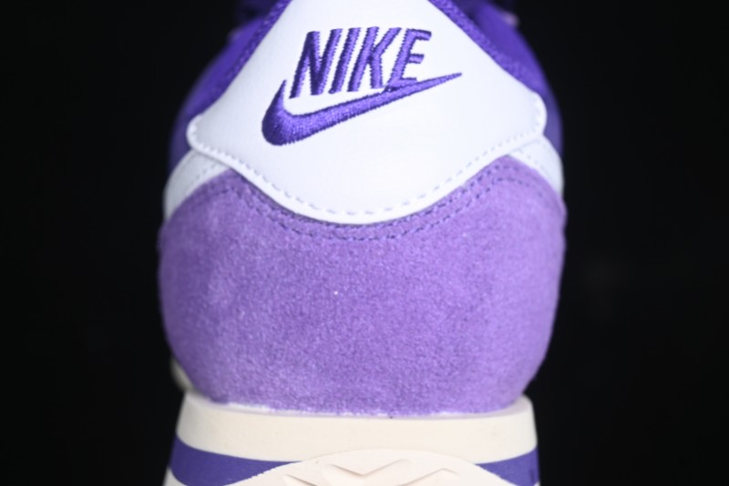 Nike Classic Cortez Leather Retro Running Shoes - DZ2795-500