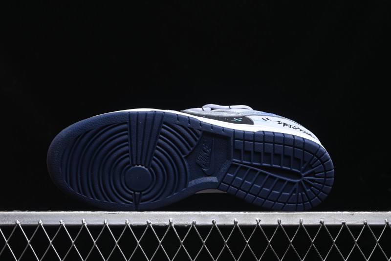 Nike Dunk Low Retro Casual Sneakers with Cosmic Star Eye Design - FQ8826-100