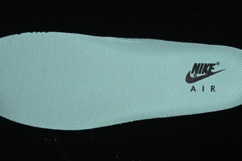 Nike Air Force 1 '07 Low Supreme Collaboration - Night Glow Low-Top Casual Sneakers - DF0188-009