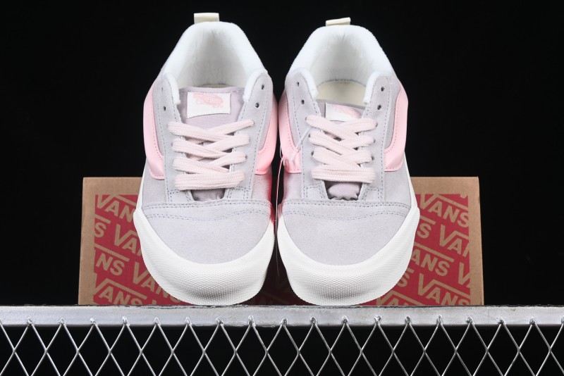 Vans Knu Skool Low-Top Retro Casual Vulcanized Sneakers in Off-White Pink - VN0009QPNK