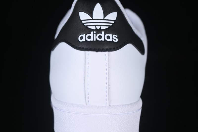 Adidas Superstar II IH8659 Casual Sneakers with Shell Toe Design