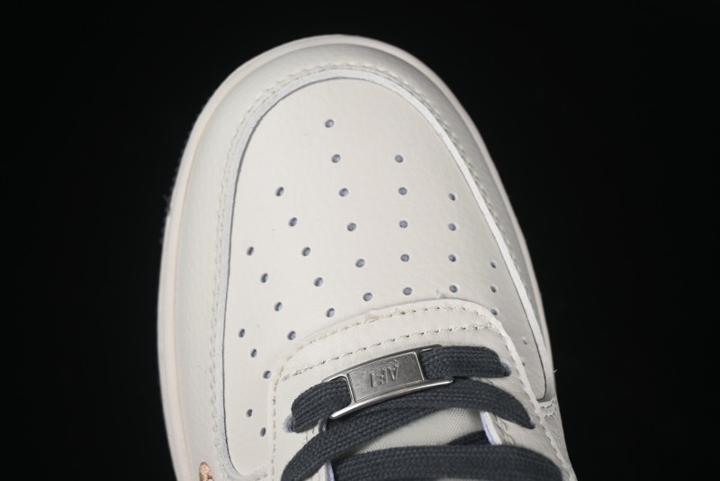 Nike Air Force 1 '07 Low Casual Sneakers in Black Pigskin - XZ6188-705