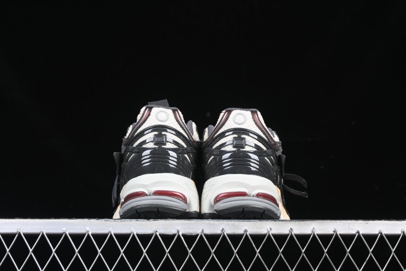 New Balance 1906 Series Retro Dad Style Casual Running Shoes - M1906AR