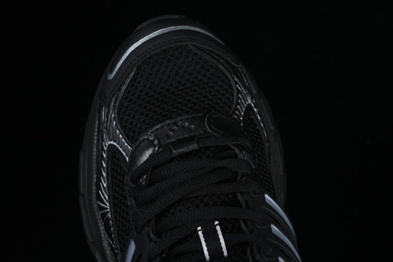 Adidas Supernova Cushion 7 Black/Silver – High-Performance Running Shoes