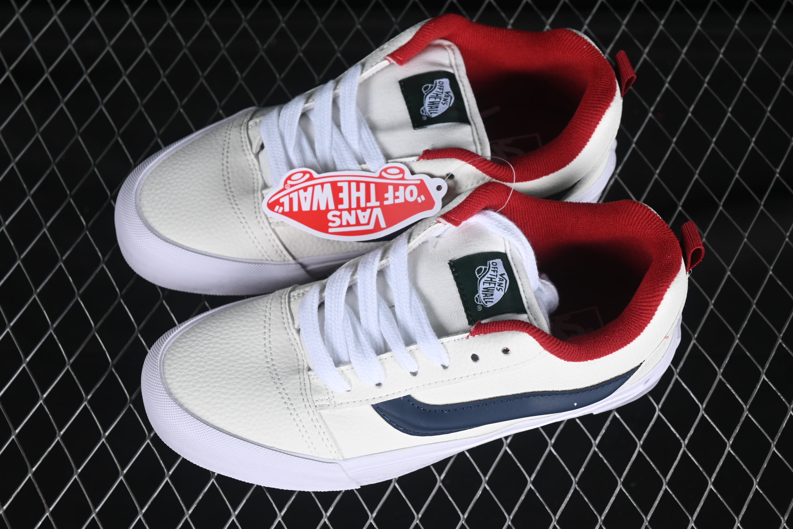 Vans Knu Skool Low Top Retro Chunky Sneakers with Oversized Logo - VN0009QC377