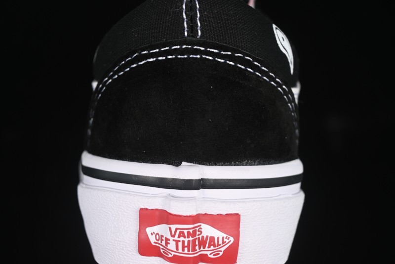 Vans Old Skool 36 Low-Top Retro Skate Shoes - VN000CRPGRN