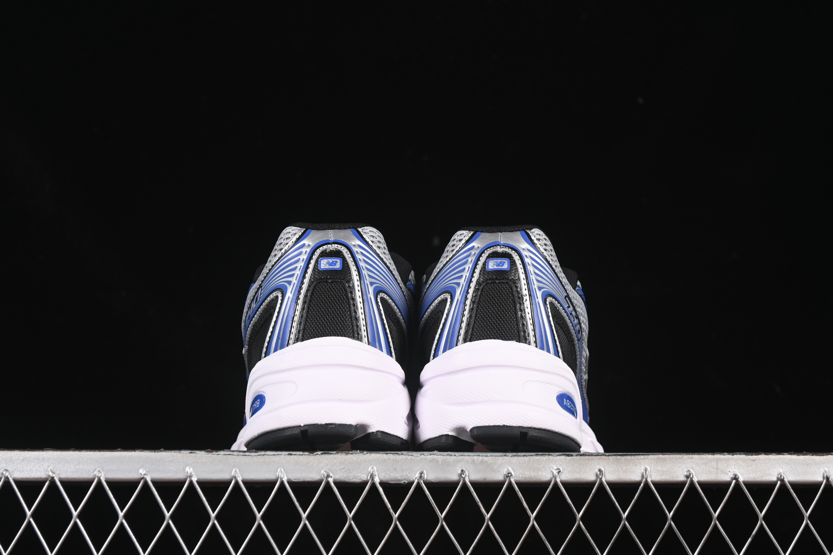 New Balance 740 Series Retro Dad Style Casual Running Shoes - U740SB2