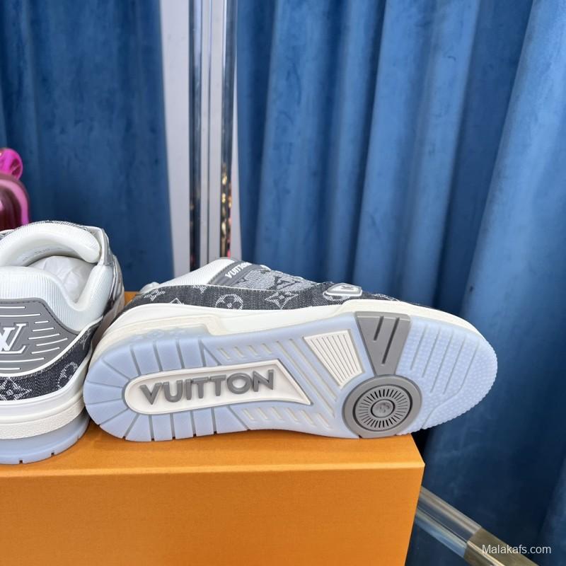 2025 Unisex Louis Vuitton Grey White Fabric Leather Sneakers