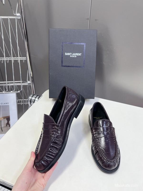 2025 Women Yves Saint Laurent Black Calf Leather Loafers KFY00350