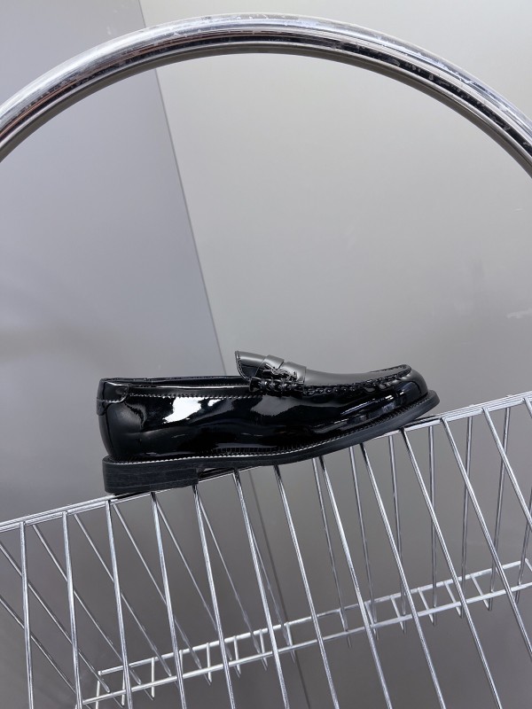 2025 Women Yves Saint Laurent Black Calf Leather Loafers KFY00350