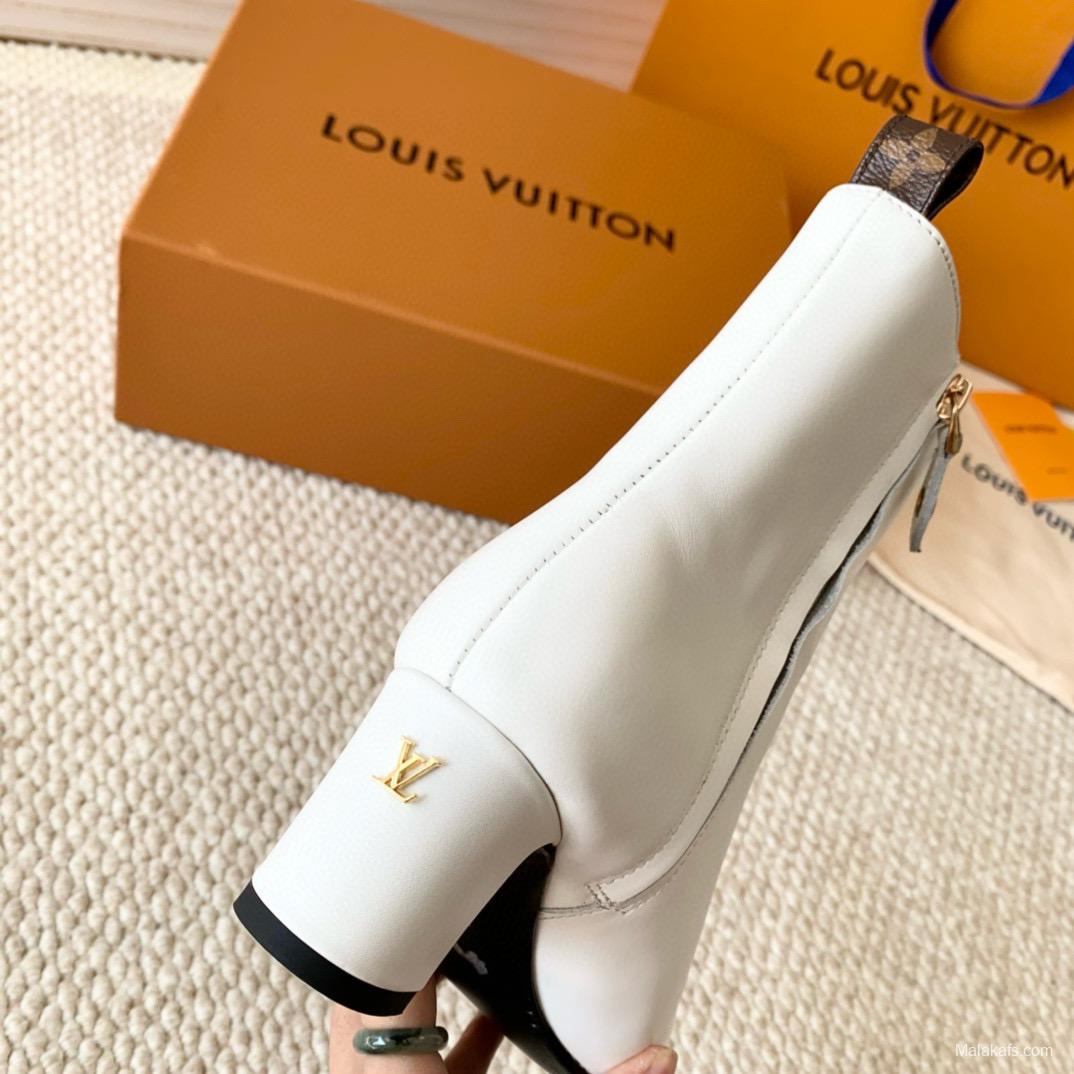 2024 Women Louis Vuitton White Leather Ankle Boots MJ00410