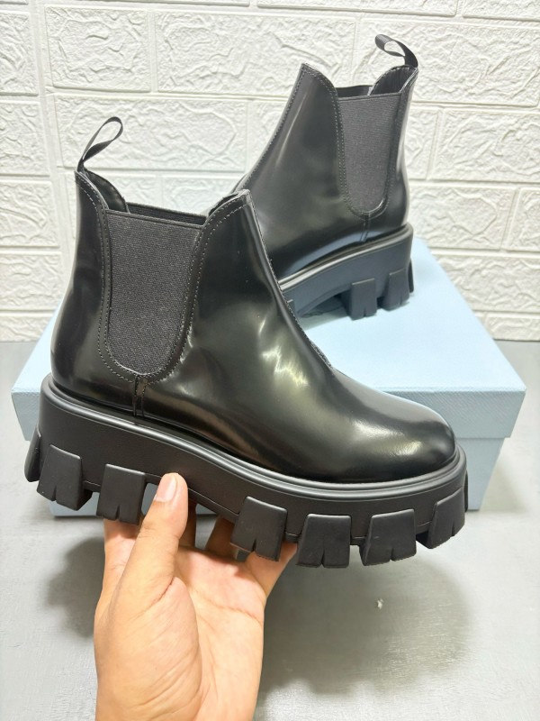 2024 Women Prada Black Leather Chelsea Boots MJ00360