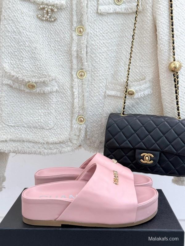 2025 Slippers Chanel Pink Leather Slippers