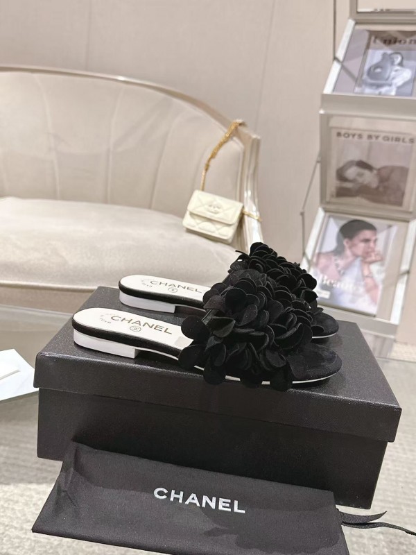 2025 Women Chanel Black Suede Mule Floral B2032-2