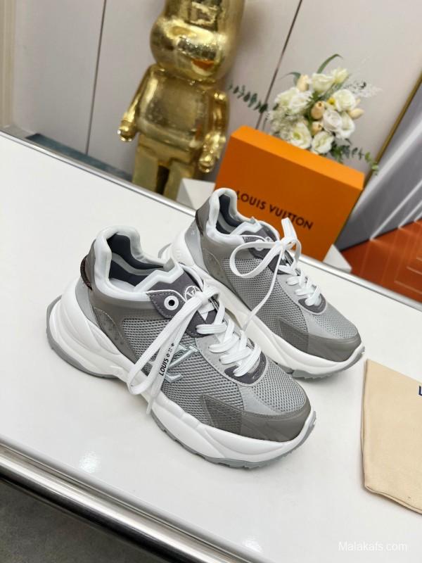2025 Unisex Louis Vuitton Grey White Mesh Leather Sneakers Monogram LY00340