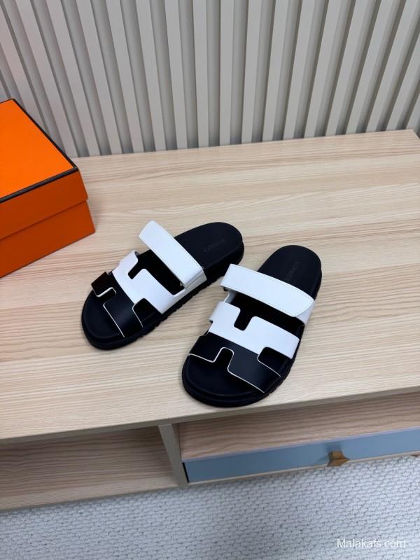 2025 Slippers Hermès White Black Leather Slippers