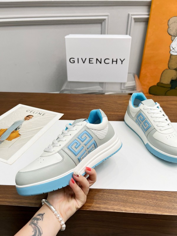 2024 Unisex Givenchy White Light Blue Silk Calf Leather Low Top Sneakers MJ00380