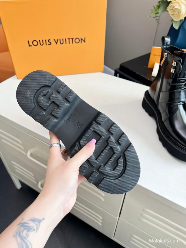 2024 Women Louis Vuitton Black Calfskin Leather Boots MJ00310