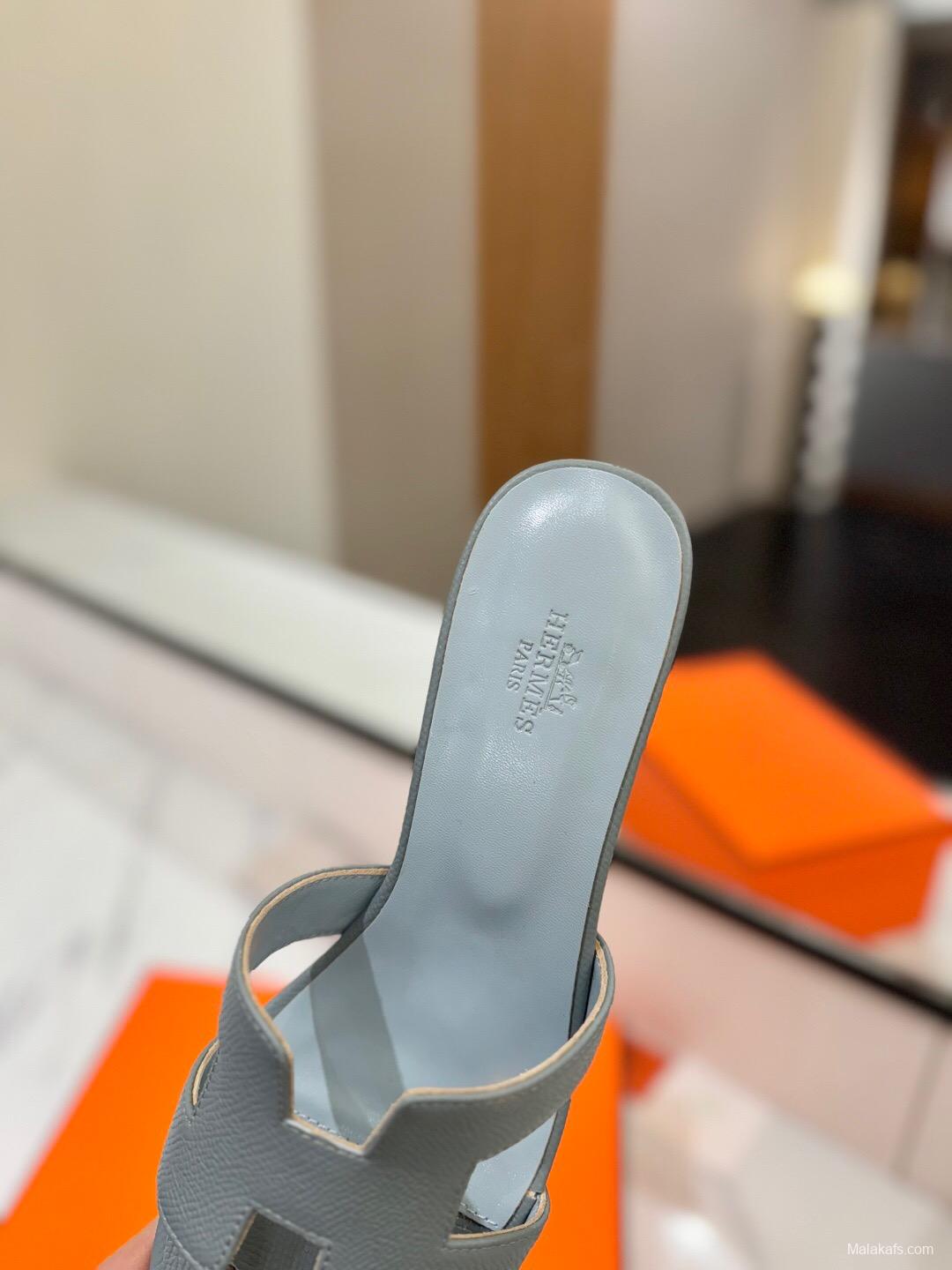 2025 Women Hermès Light Grey Leather Sandals