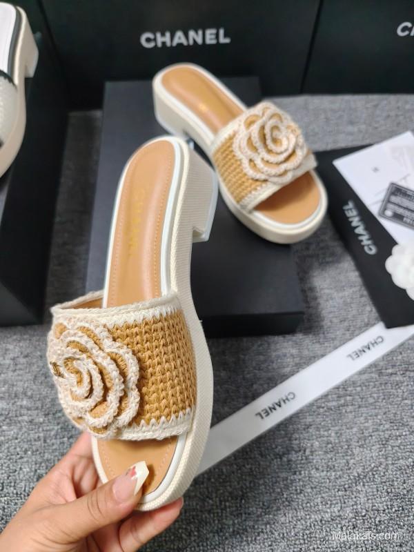 2025 Slippers Chanel Beige White Crochet Flower LY00260