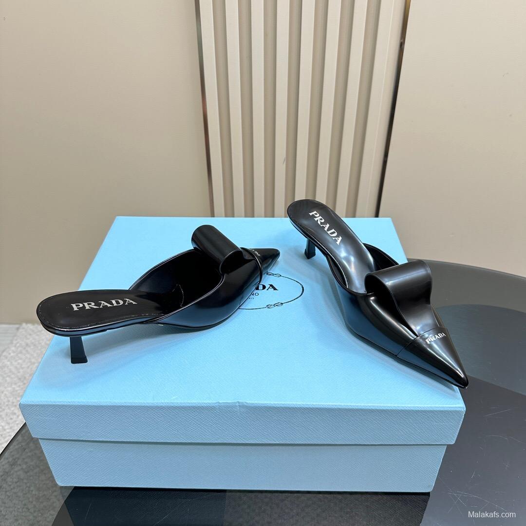 2025 Women Prada Black Leather Mules