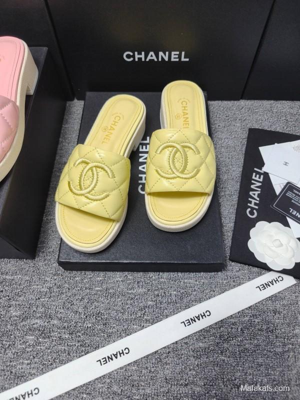 2025 Women Chanel Yellow Leather Slippers LY00250