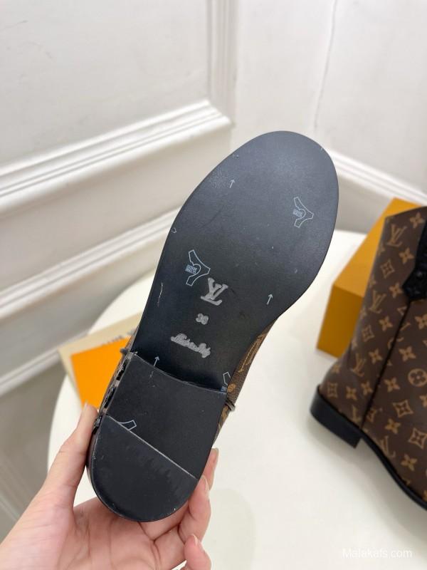 2024 Women Louis Vuitton Brown Monogram Calf Leather Boots MJ00440