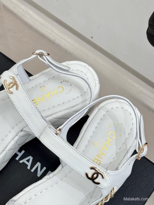 2025 Women Chanel White Leather Sandals Chain Decoration KFY00270