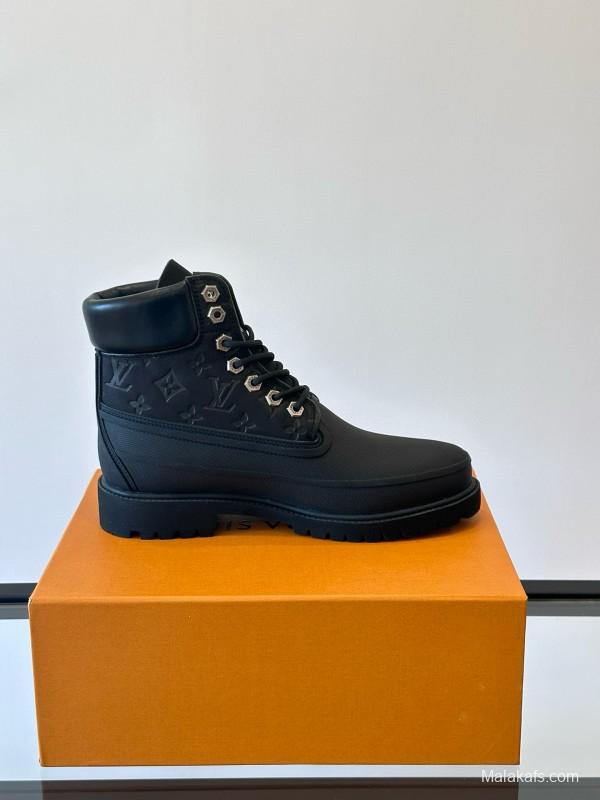 2024 Men Louis Vuitton Black Leather Monogram Work Boots MJ00390