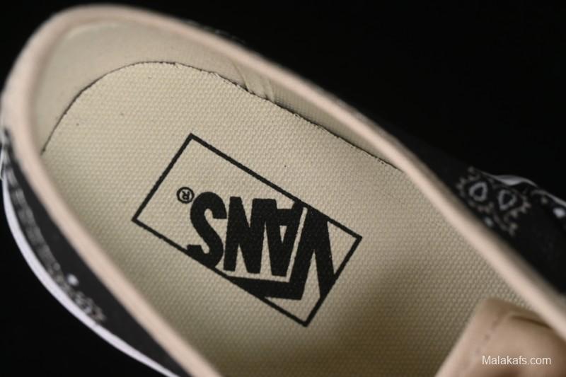 Vans Authentic 44 Slip-On Skate Shoes - VN000D5KESB