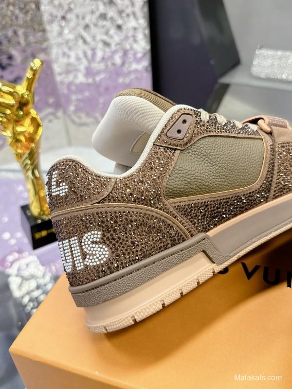 2025 Unisex Louis Vuitton Brown Khaki Leather Fabric Plimsolls Beading AS00400