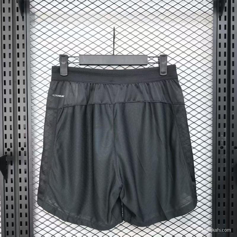 Player Version 25/26 Manchester United Black Shorts