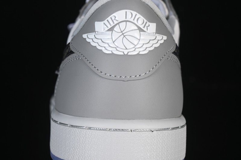 Dior Air Jordan 1 Low White Grey Collaboration Low-Top Sneakers - CN8608-002