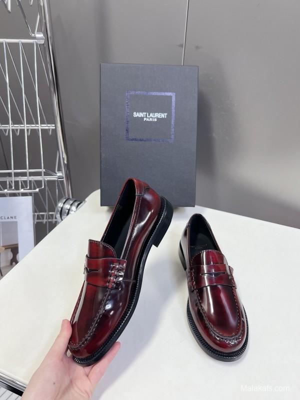 Saint Laurent Classic Loafer Flats - KFY00350