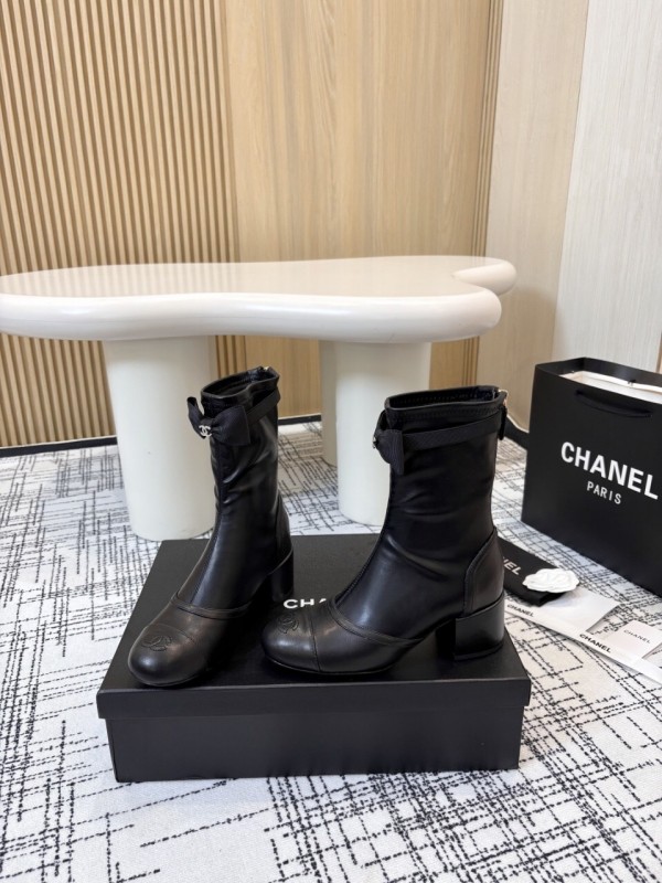 Chanel Classic Chunky Heel Back Zipper Ankle Boots - LY00320
