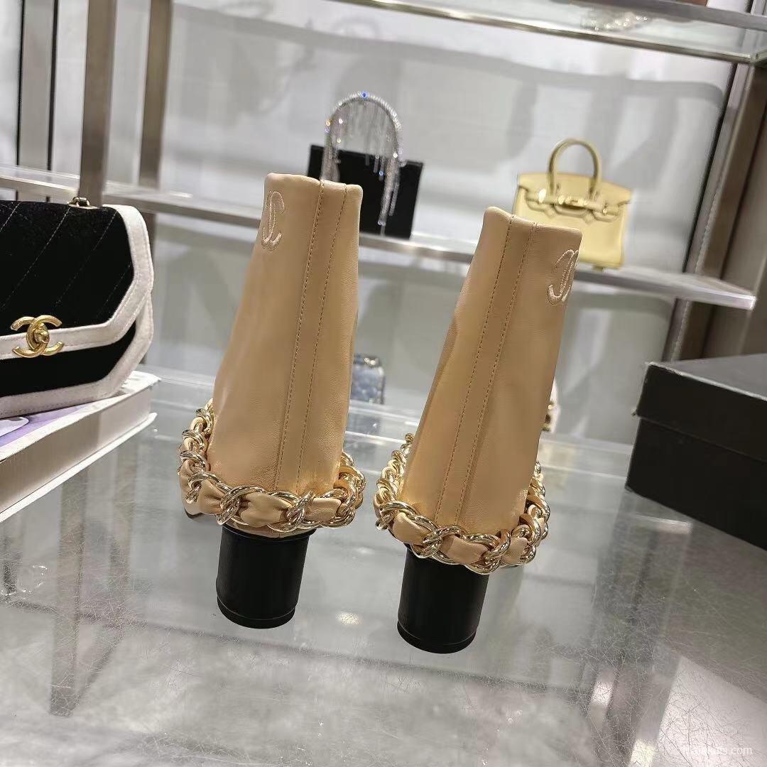Chanel 2025/SS Runway Turn-Cuff Large Chain Strap Block Heel Boots - LY00410